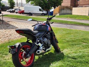 2026 Triumph Trident 660 Triple Tribute Edition thumb 2