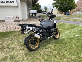 2025 BMW Motorrad R 1300 GS thumb 2