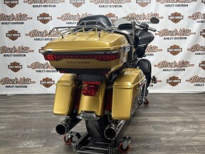 2017 Harley-Davidson® FLTRU Road Glide® Ultra thumb 2