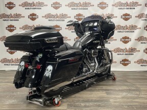 FLHX 2019 Street Glide® thumb 2