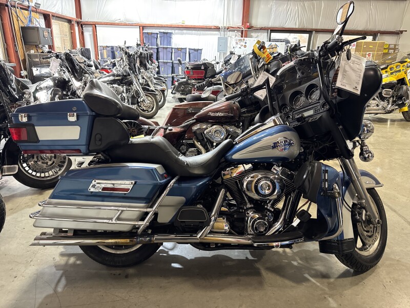 2006 Harley-Davidson® FLHTCUI Electra Glide® Ultra Classic®