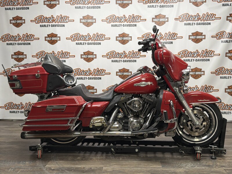 2008 Harley-Davidson® FLHTCU Electra Glide® Ultra Classic® SE - Shrine