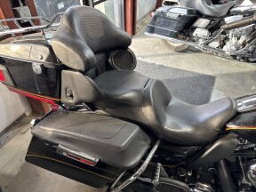 2013 Harley-Davidson® FLHTK Electra Glide® Ultra Limited thumb 2