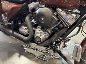 2011 Harley-Davidson® FLHX Street Glide® thumb 2
