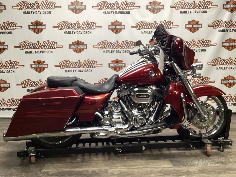 2013 Harley-Davidson® FLHRSE5 CVO™ Road King®
