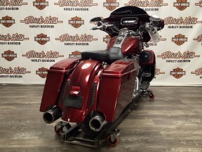 2013 Harley-Davidson® FLHRSE5 CVO™ Road King® thumb 2