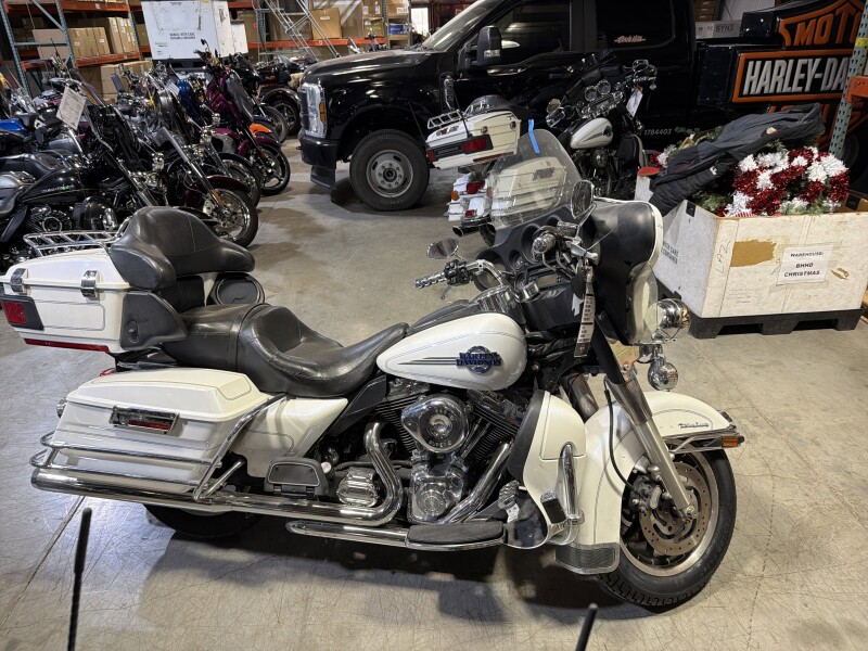 2006 Harley-Davidson® FLHTCUI Electra Glide® Ultra Classic®