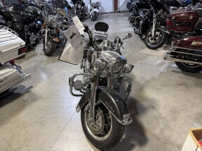 2008 Harley-Davidson® FLHR Road King® thumb 3