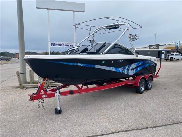 2008 EPIC Surf Boat