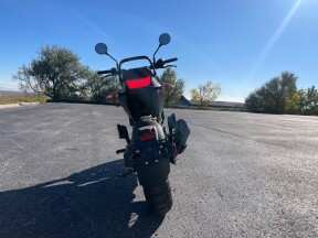2022 Husqvarna Svartpilen 401 thumb 1