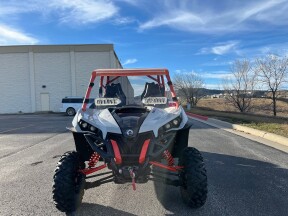 2016 Can-Am Maverick MAX DPS 1000R thumb 2