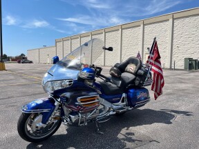 2001 Honda GL1800 Gold Wing thumb 1