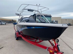 2008 EPIC Surf Boat thumb 2