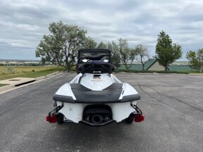 2004 Yamaha WaveRunner® FX Cruiser High Output thumb 1