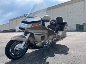 1988 Honda GL1500 Gold Wing thumb 1