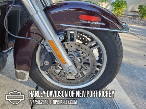2022 Harley-Davidson® Tri Glide® Ultra thumb 2