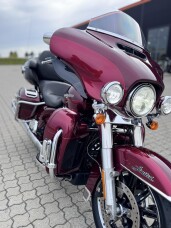 FLHTK Electra Glide Ultra Limited thumb 1