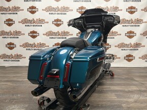 2026 Harley-Davidson® FLHX Street Glide® thumb 2