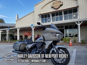 2023 Harley-Davidson® CVO™ Road Glide® thumb 3