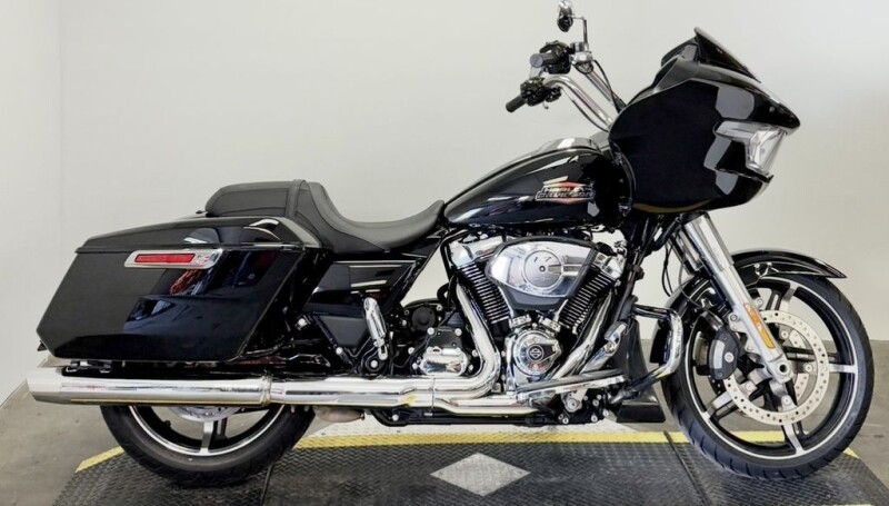 2025 Harley-Davidson® Road Glide™ FLTRX