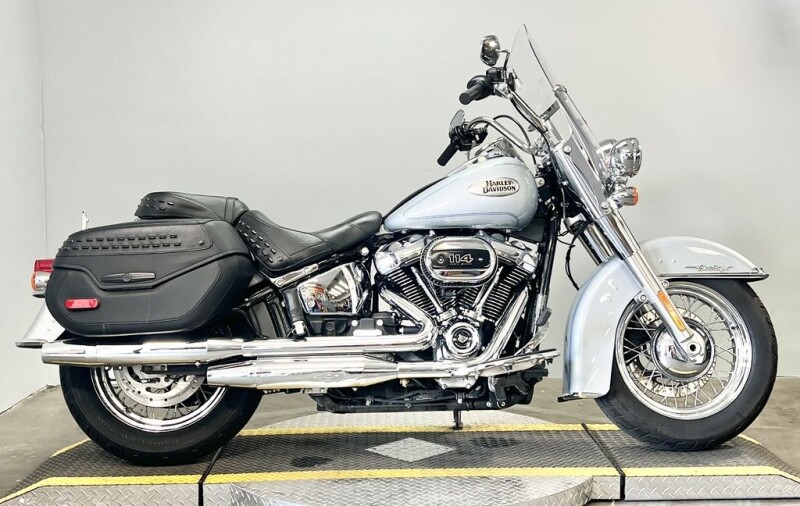 2023 Harley-Davidson® Heritage Classic FLHCS