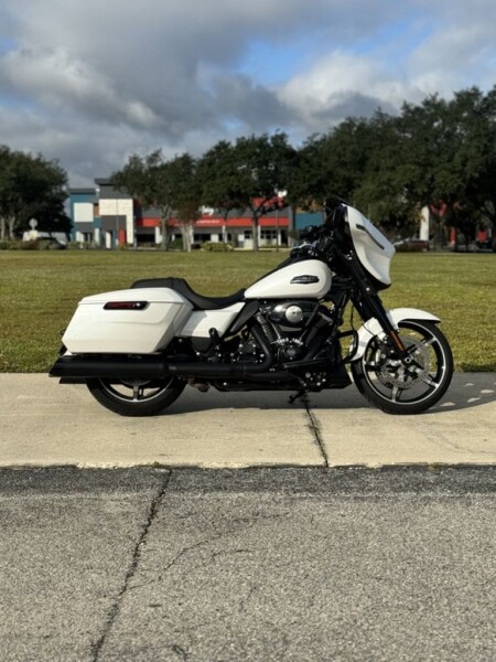 2024 Harley-Davidson® Street Glide® FLHX