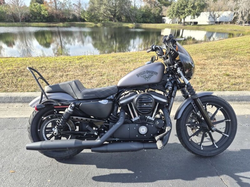2016 Harley-Davidson® Iron 883™ XL 883N