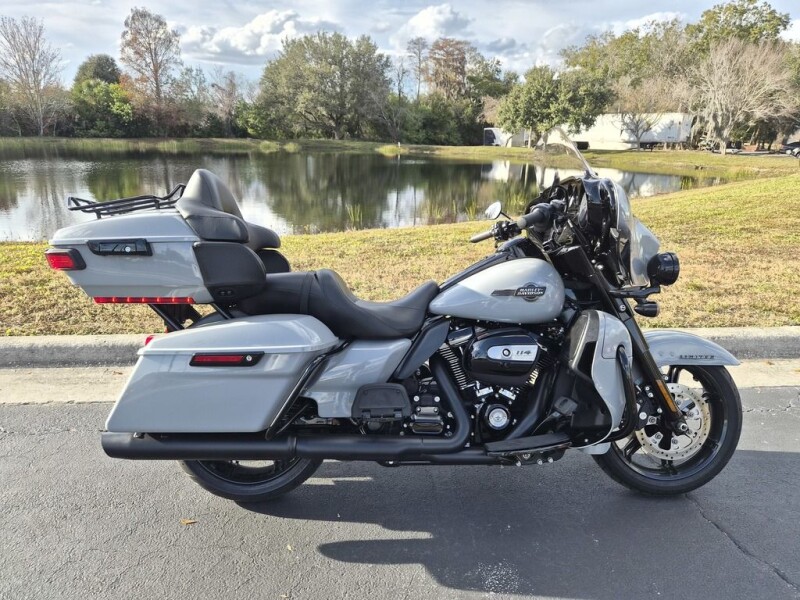 2024 Harley-Davidson® Ultra Limited FLHTK