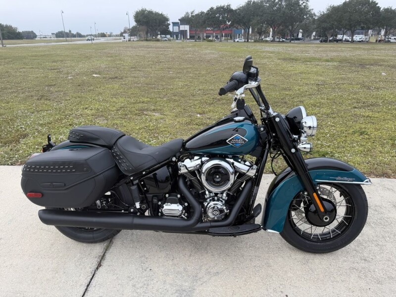 2026 Harley-Davidson® Heritage Classic® FLHC
