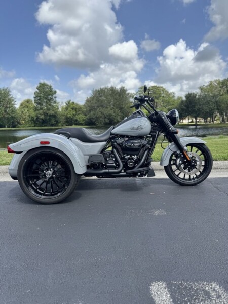 2025 Harley-Davidson® Freewheeler® FLRT