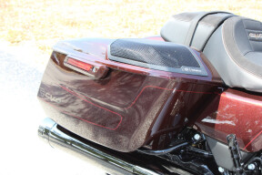 2024 Harley-Davidson® CVO™ Street Glide® FLHXSE thumb 1