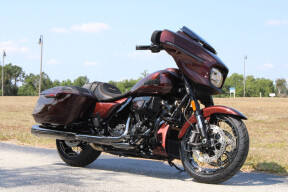 2024 Harley-Davidson® CVO™ Street Glide® FLHXSE thumb 3