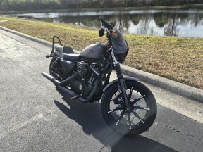 2016 Harley-Davidson® Iron 883™ XL 883N thumb 2