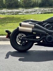 2025 Harley-Davidson® Sportster™ S RH1250S thumb 3