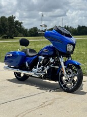 2025 Harley-Davidson® Street Glide™ FLHX thumb 3