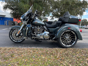2025 Harley-Davidson® Tri Glide® Ultra FLHTCUTG thumb 0