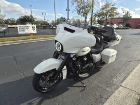 2018 Harley-Davidson® Street Glide® Special FLHXS  thumb 1