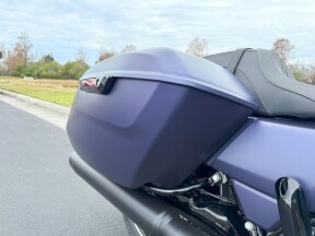 2025 Harley-Davidson® Street Glide™ FLHX thumb 2