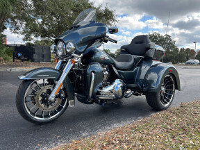 2025 Harley-Davidson® Tri Glide® Ultra FLHTCUTG thumb 1