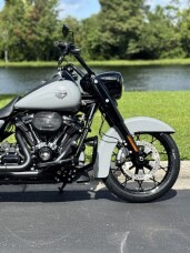 2025 Harley-Davidson® Road King™ Special FLHRXS thumb 2