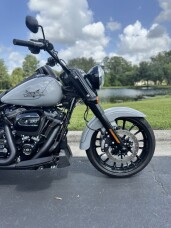 2025 Harley-Davidson® Freewheeler® FLRT thumb 2