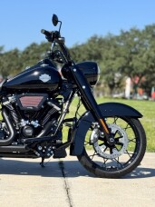 2025 Harley-Davidson® Road King™ Special FLHRXS thumb 2