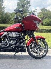 2025 Harley-Davidson® Road Glide™ FLTRX thumb 2