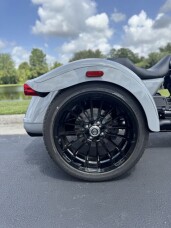 2025 Harley-Davidson® Freewheeler® FLRT thumb 1