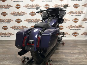 2026 Harley-Davidson® FLTRX Road Glide® thumb 2