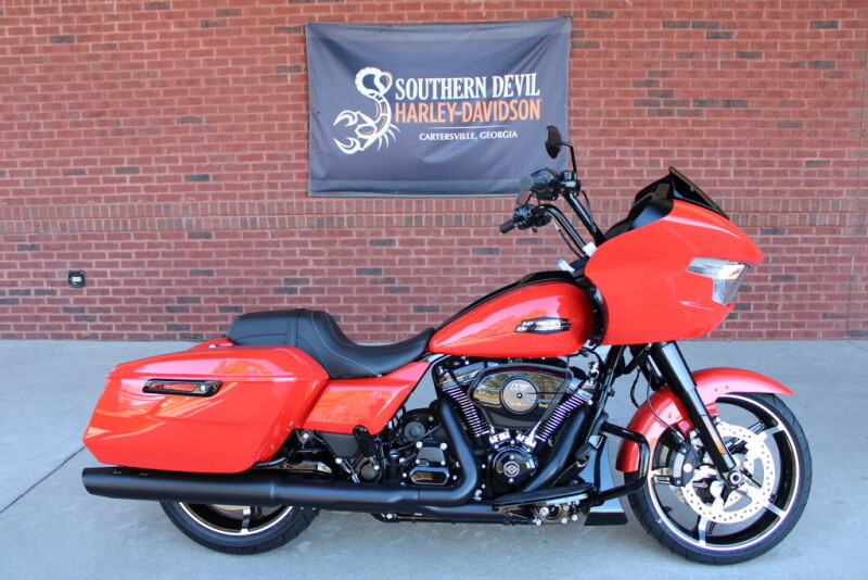 2026 Harley-Davidson® Road Glide® Blood Orange Black Trim