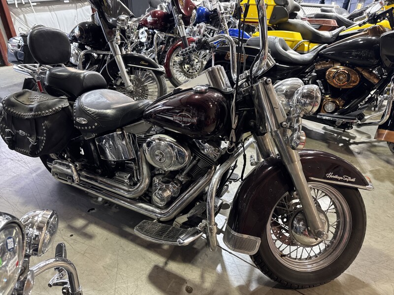 2005 Harley-Davidson® FLSTC Heritage Softail® Classic