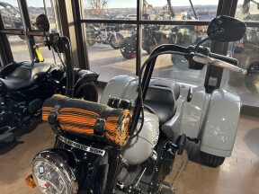 2025 Harley-Davidson® FLRT Freewheeler® thumb 3