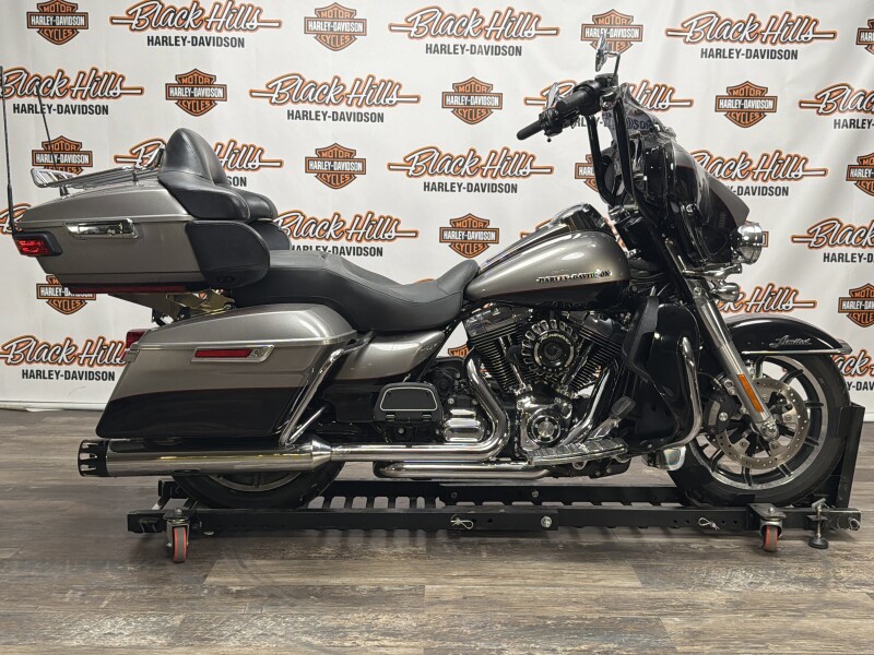 2016 Harley-Davidson® FLHTK Ultra Limited