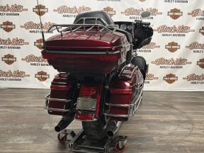 2014 Harley-Davidson® FLHTK Ultra Limited thumb 2